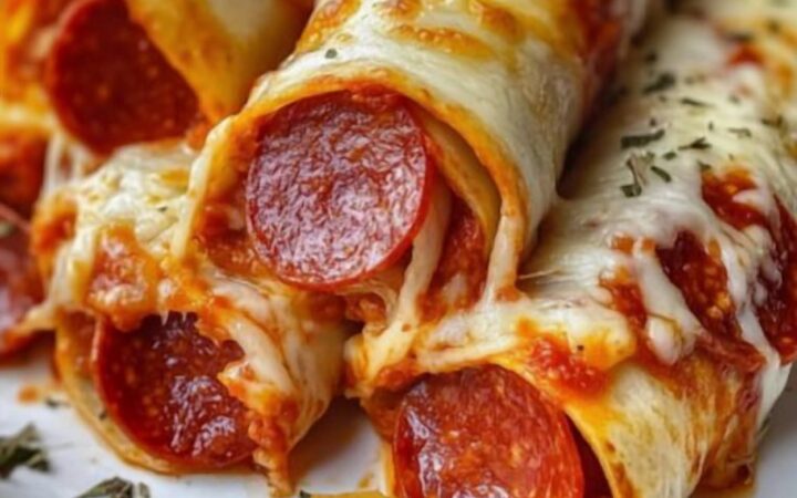 cheesy pepperoni pizza rollups
