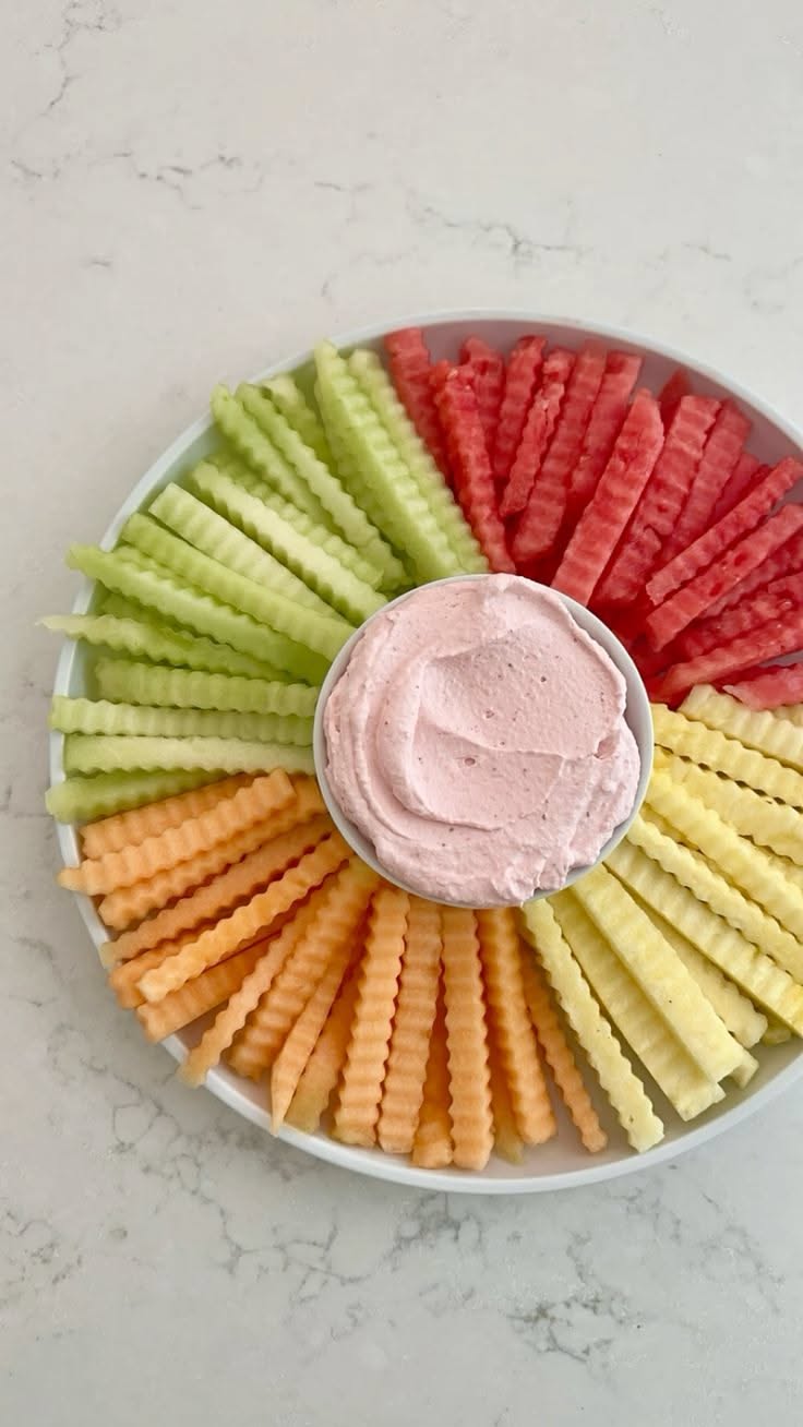 7 Pretty Fruit Platter Ideas From Instagram