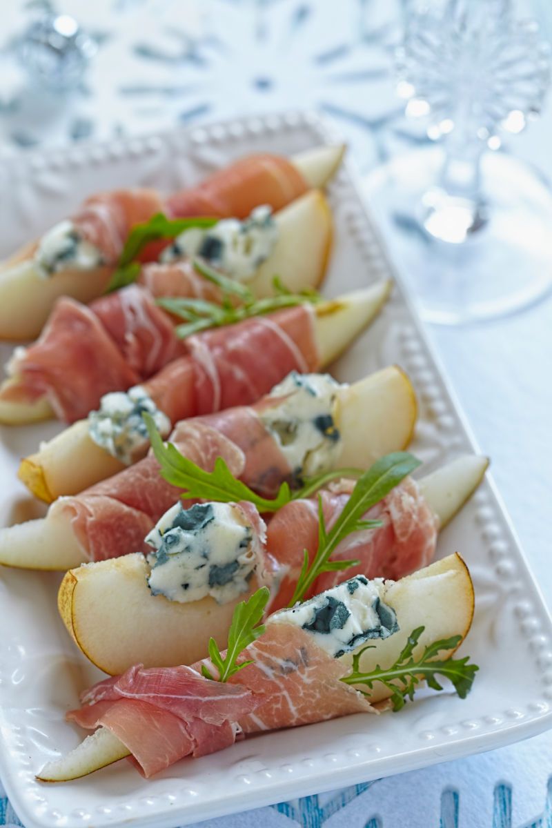 Crispy Goat Cheese & Pear Crostini