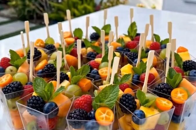 mini fruit cups for party